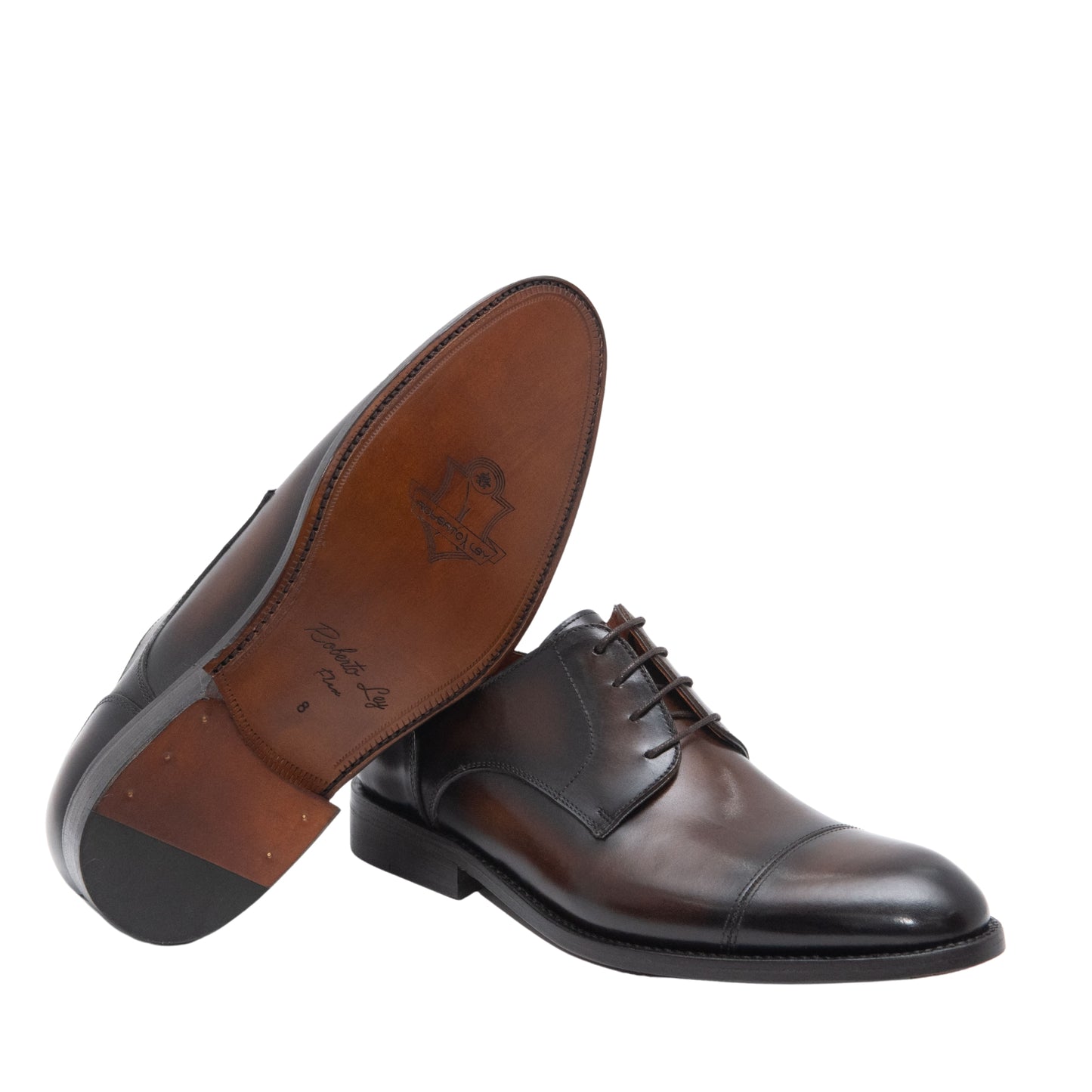 Zapato de cordones  patinado a mano. Fabricación Goodyear artesanal