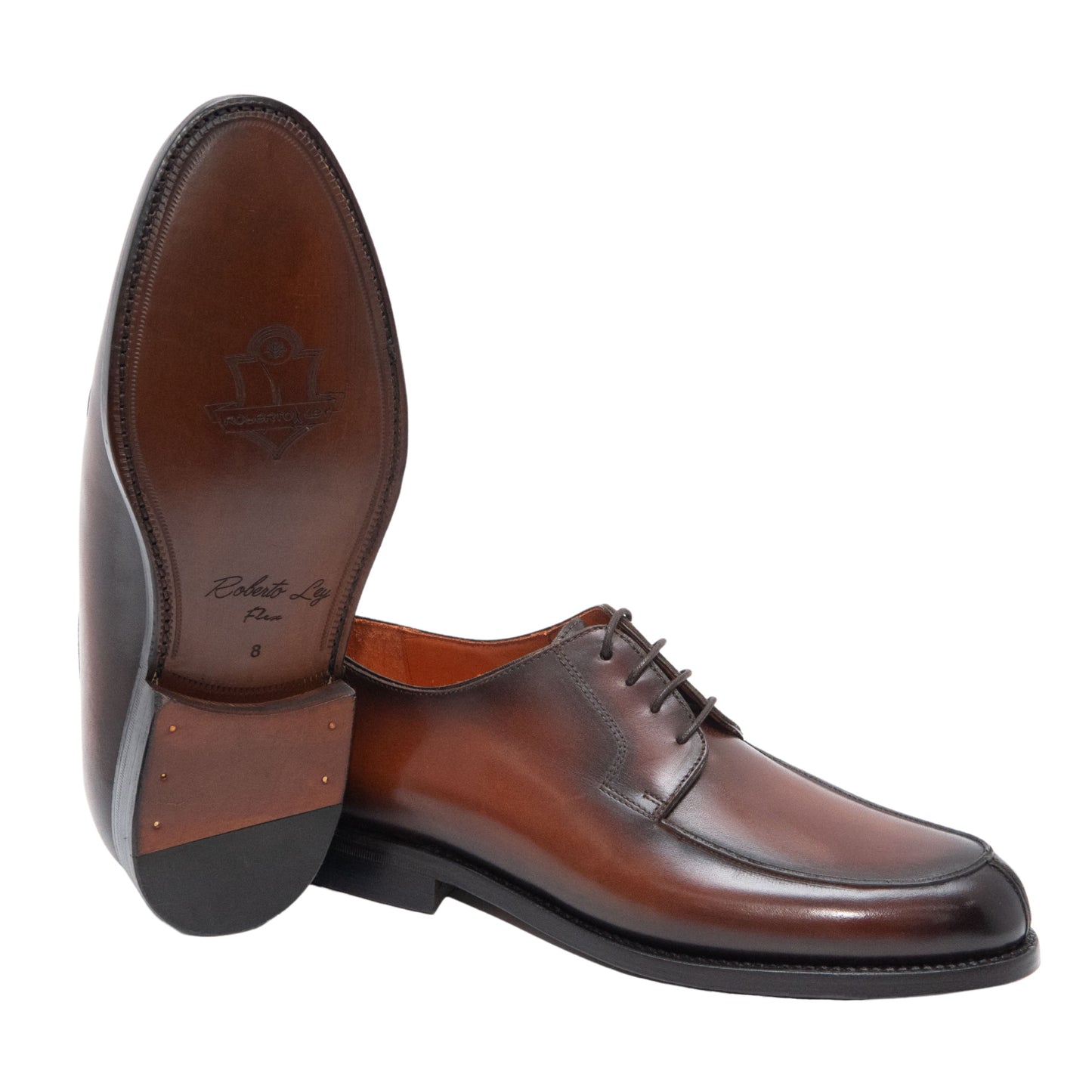 Zapato de cordones noruego  patinado a mano. Fabricación Goodyear artesanal