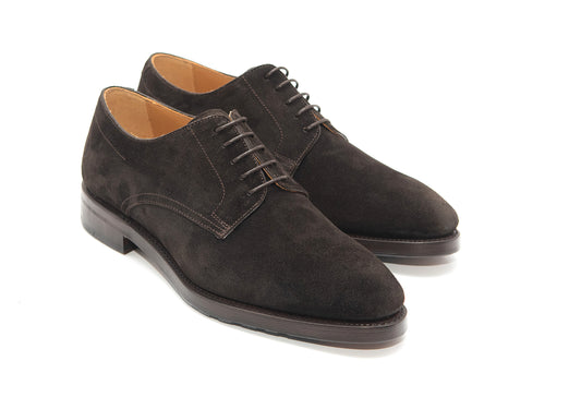 Zapato cordones en ante. Fabricación Goodyear