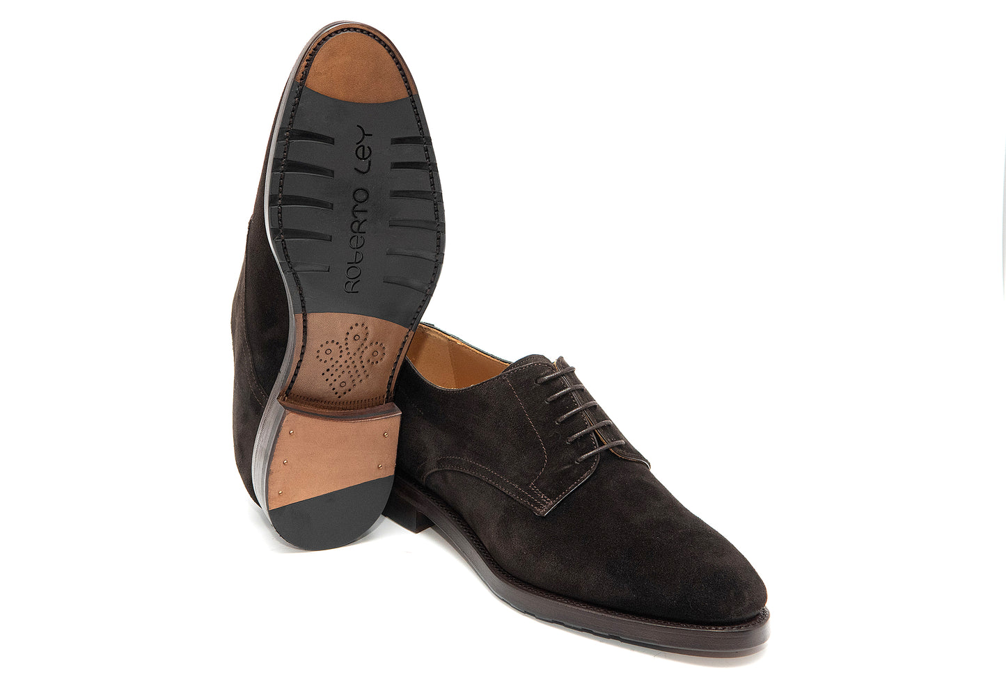 Zapato cordones en ante. Fabricación Goodyear